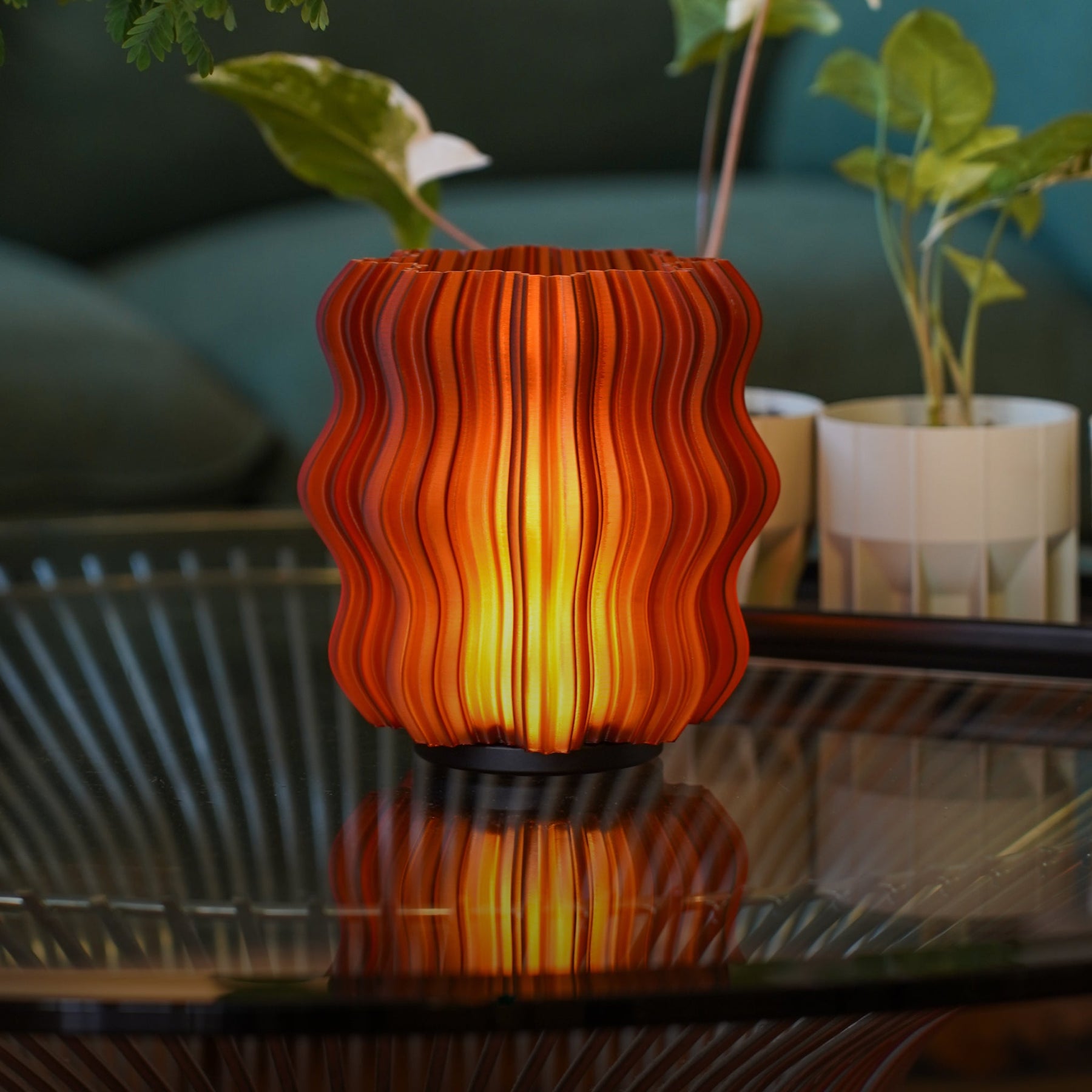 Cordless Mini Wavy Table Lamp