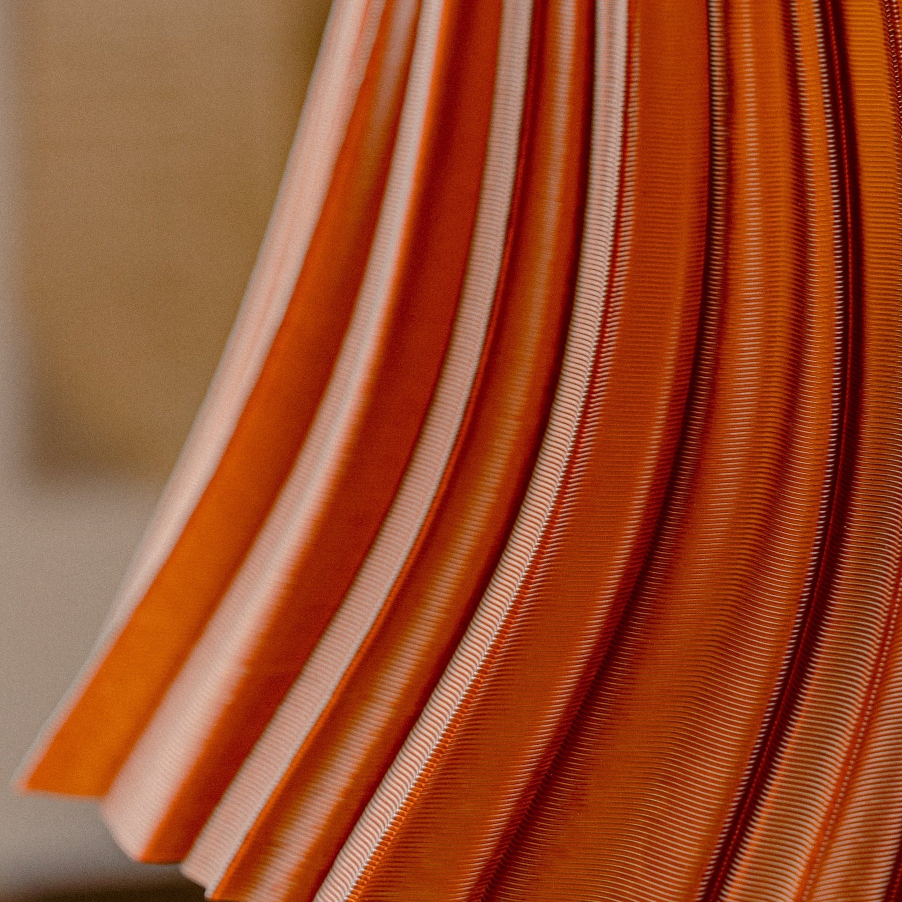 Pleat Table Lamp